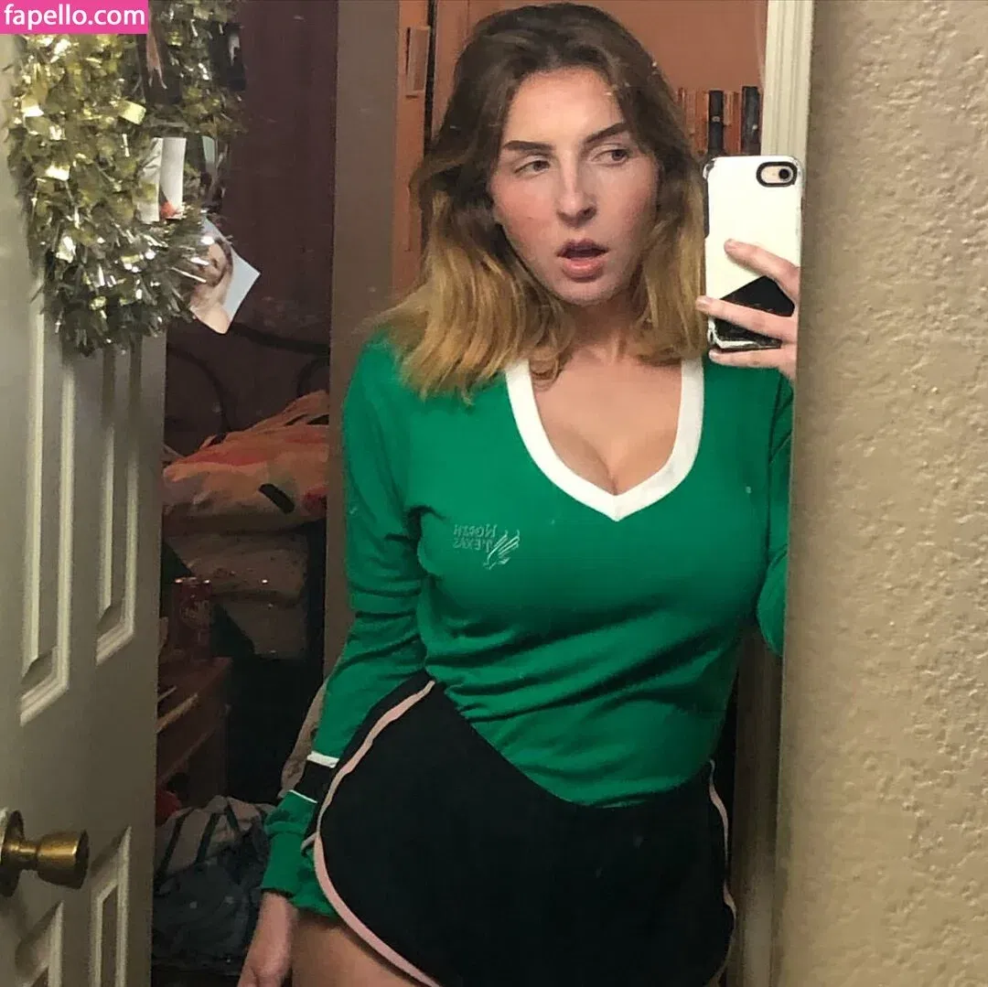 Mikomin Onlyfans Photo Gallery 