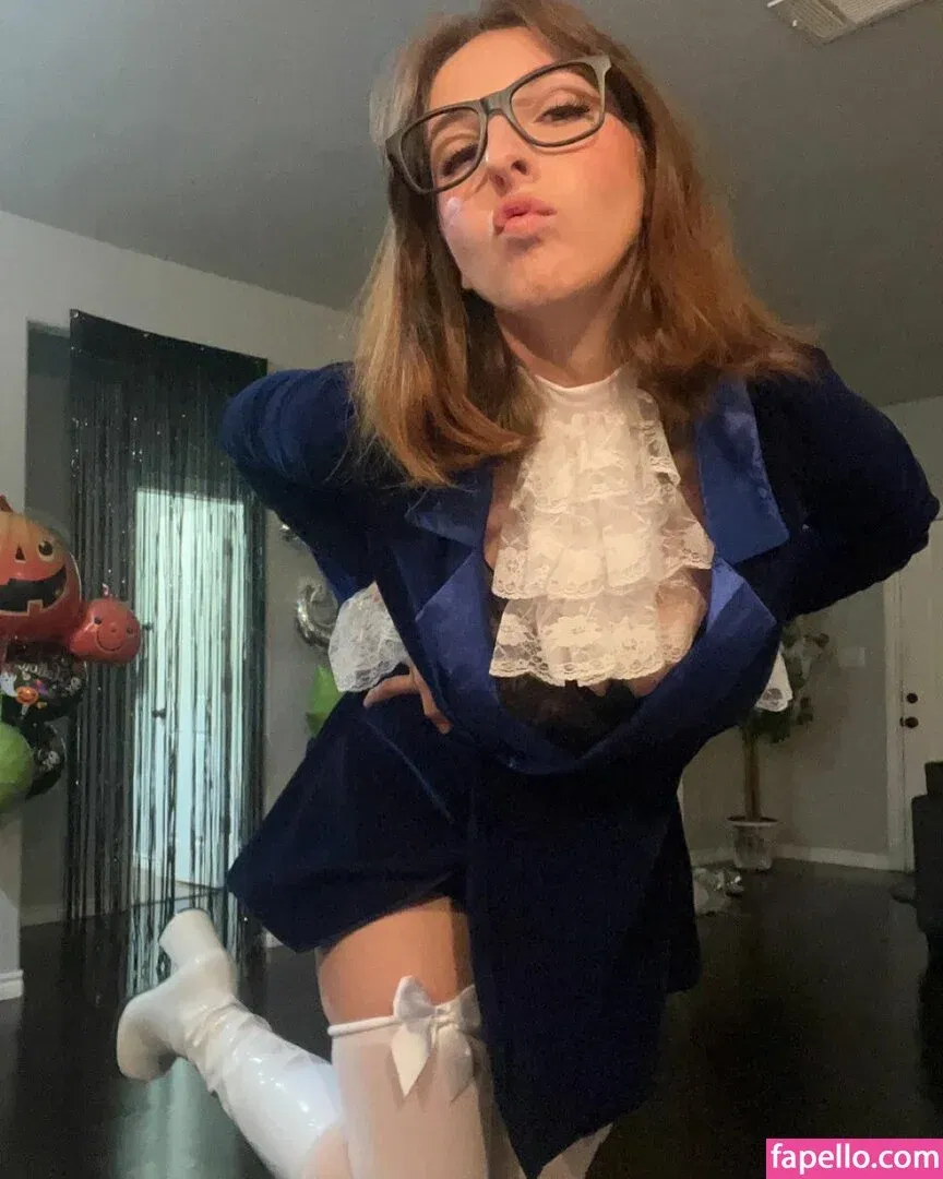 Mikomin Onlyfans Photo Gallery 