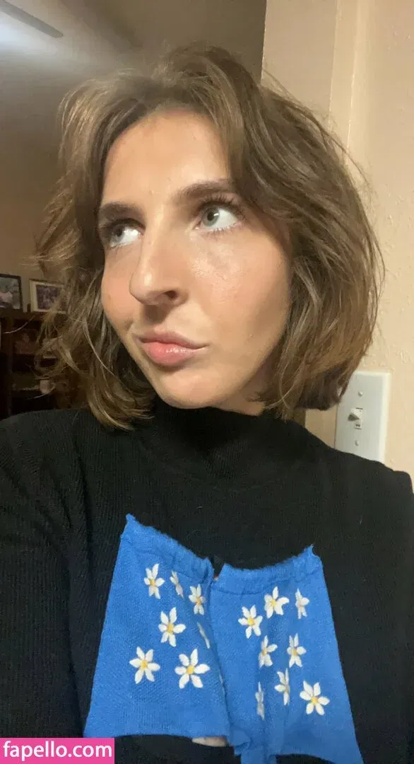 Mikomin Onlyfans Photo Gallery 