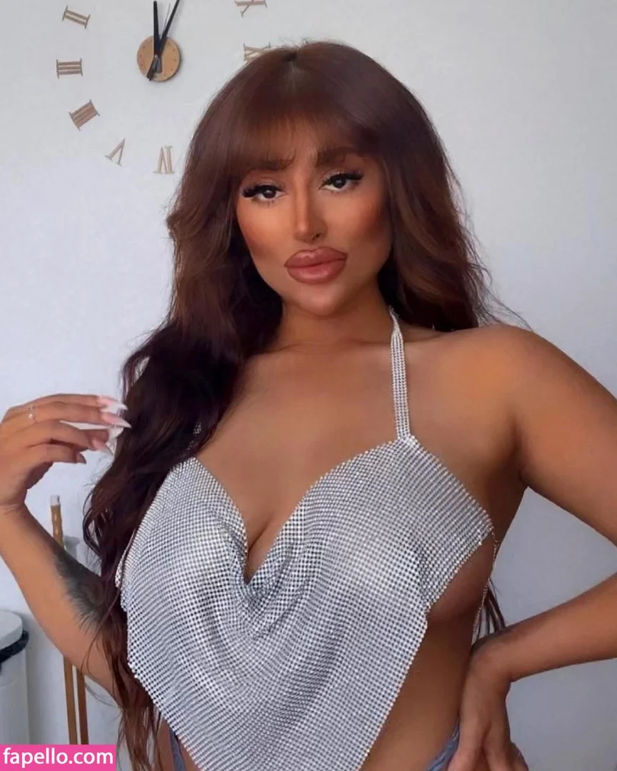 T. Priori Onlyfans Photo Gallery 