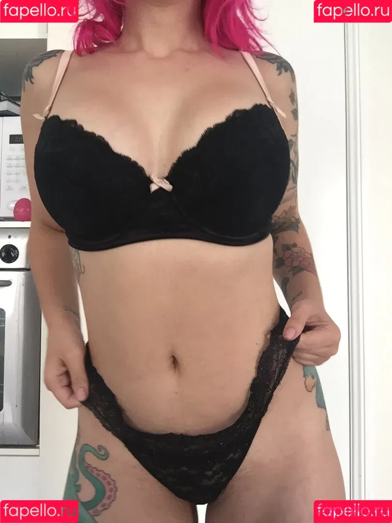 arachnie Onlyfans Photo Gallery 