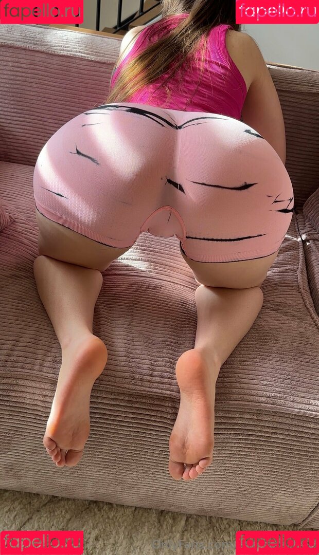 kim.deity.free Onlyfans Photo Gallery 