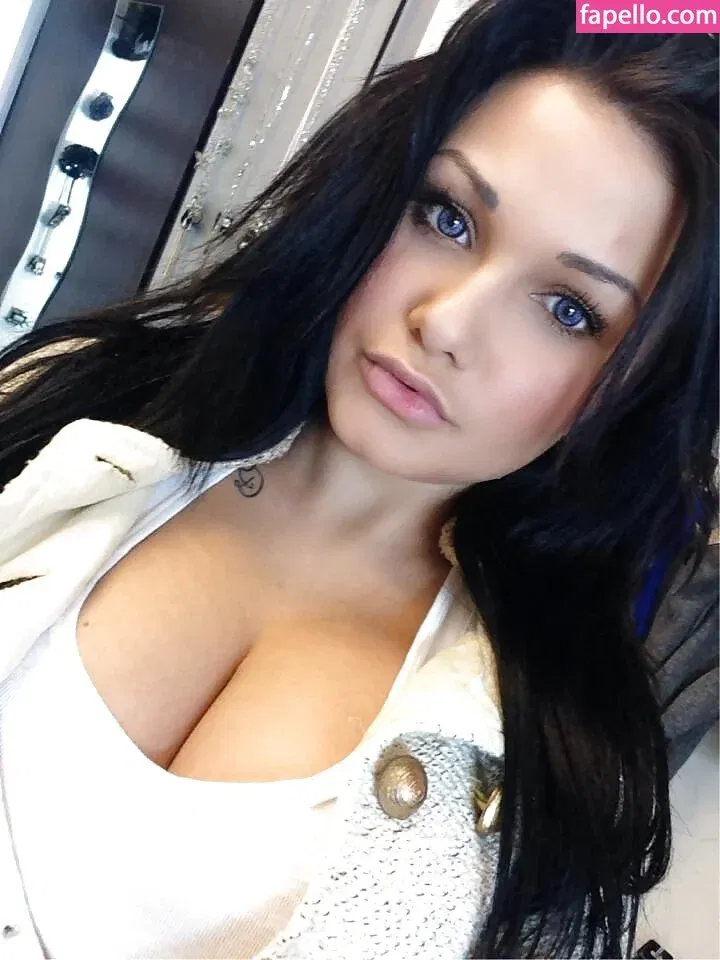 Amber Lynne Onlyfans Photo Gallery 