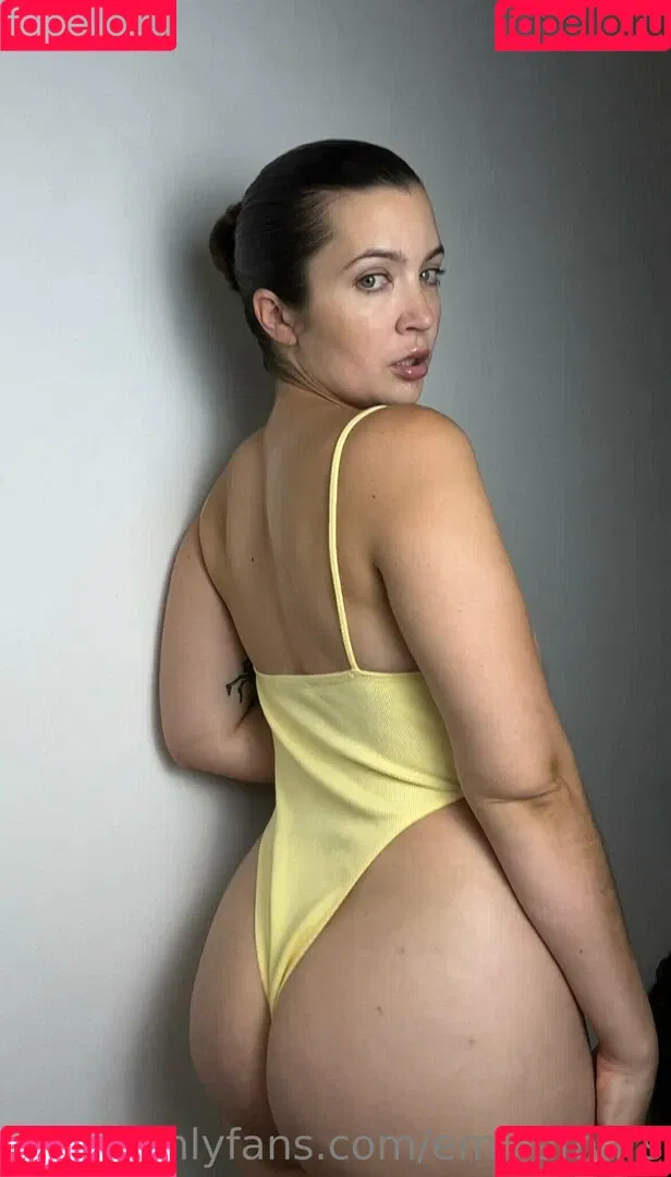 emiliamars Onlyfans Photo Gallery 
