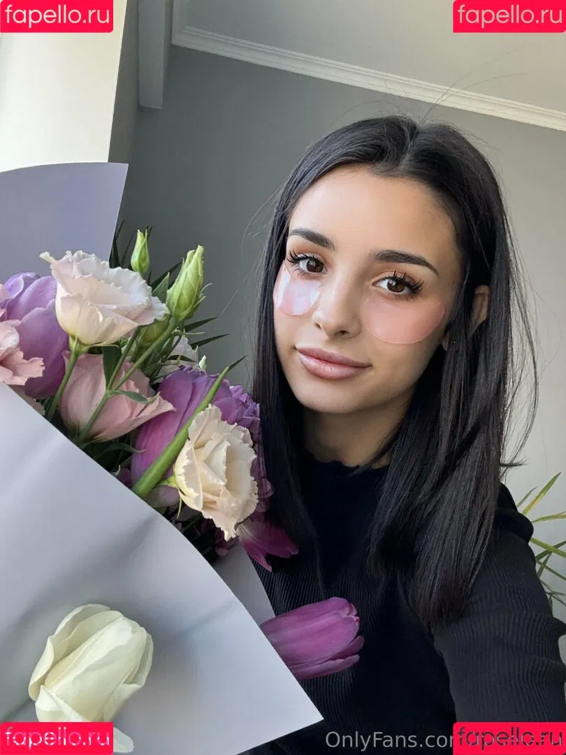 roselean Onlyfans Photo Gallery 