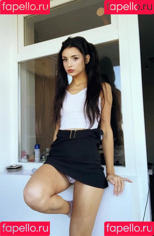 roselean Onlyfans Photo Gallery 