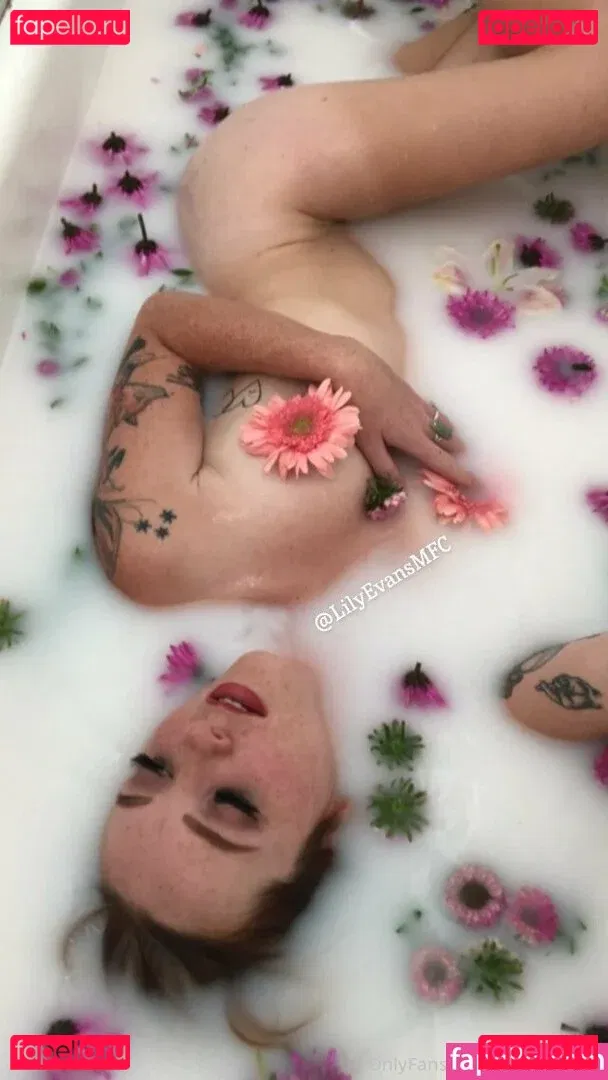 lilyevansfree Onlyfans Photo Gallery 