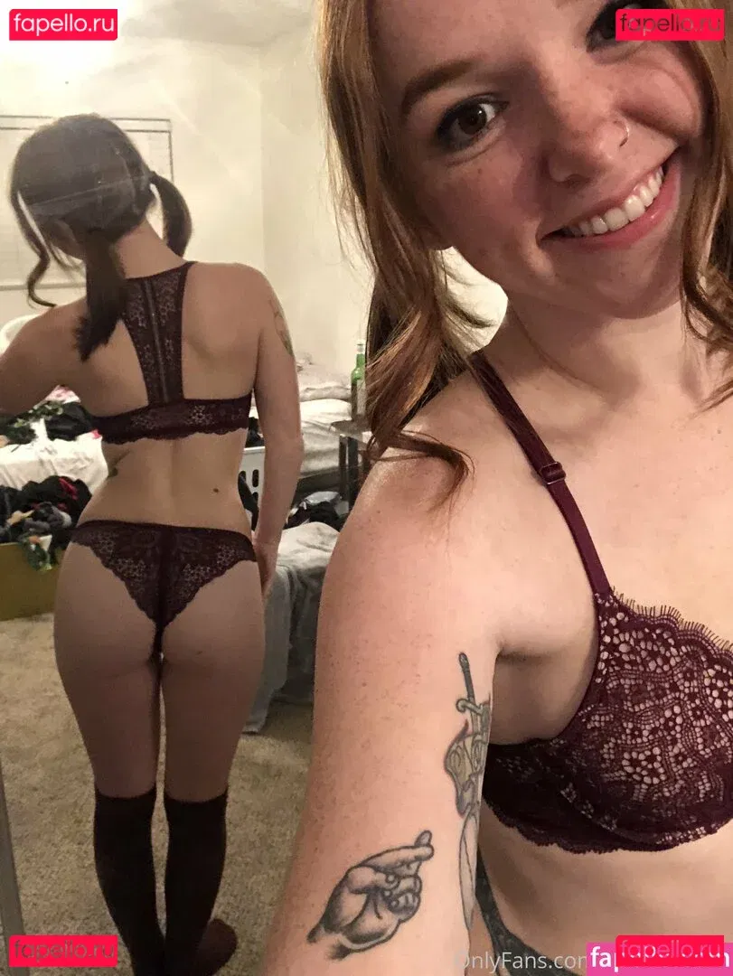 lilyevansfree Onlyfans Photo Gallery 