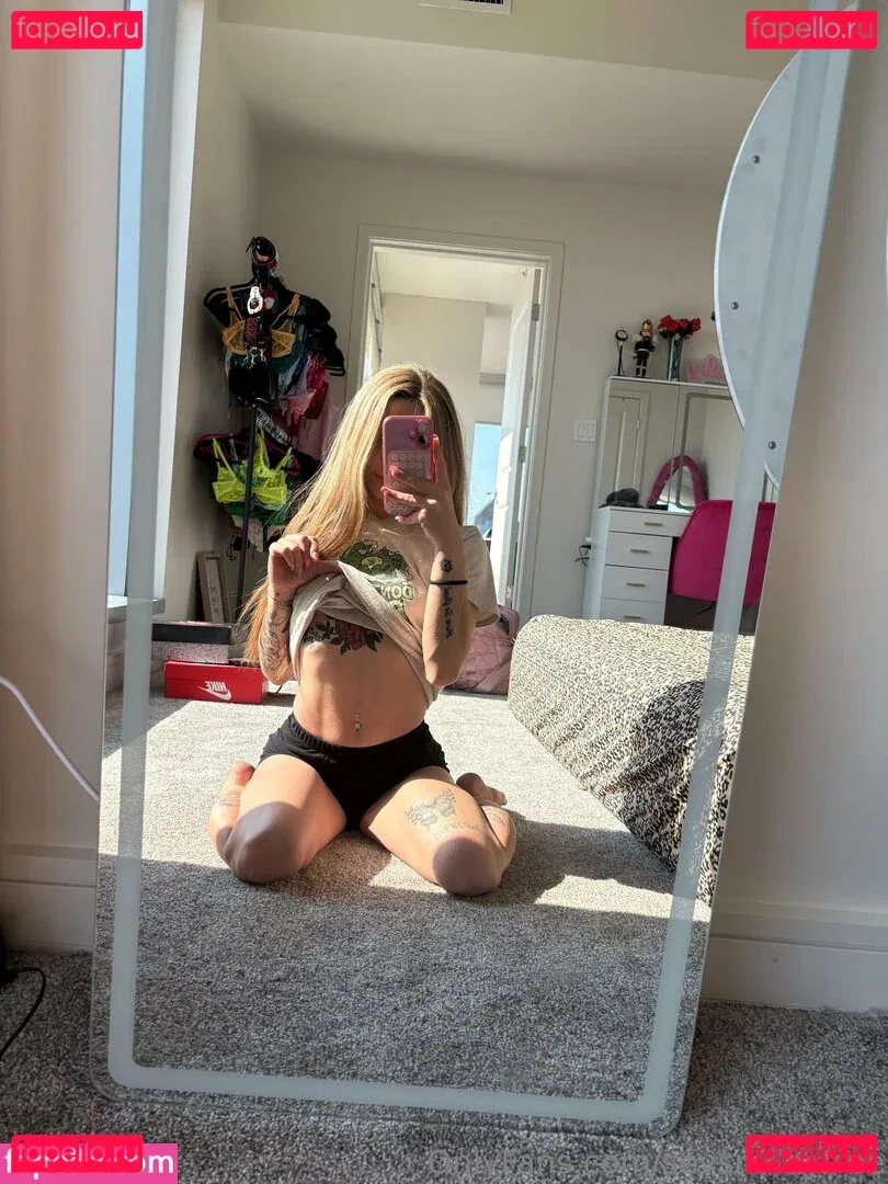 sevsmileyfree Onlyfans Photo Gallery 