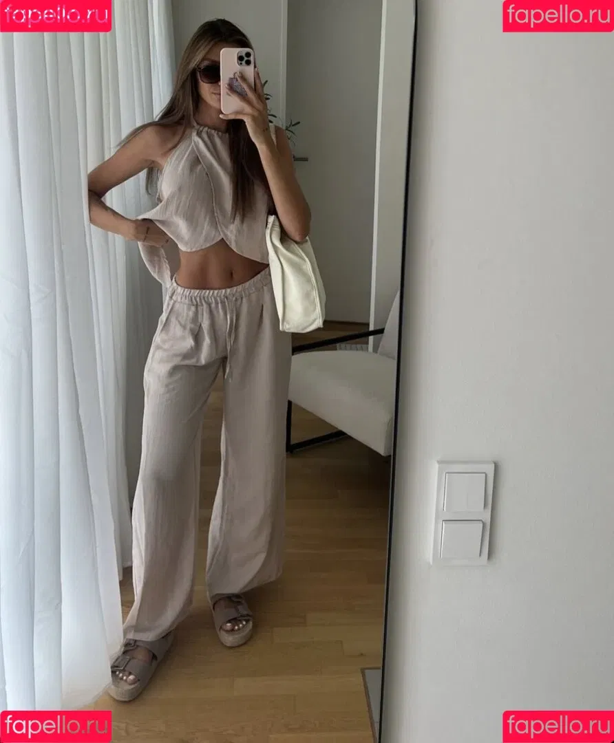 Gerda Lewis Onlyfans Photo Gallery 