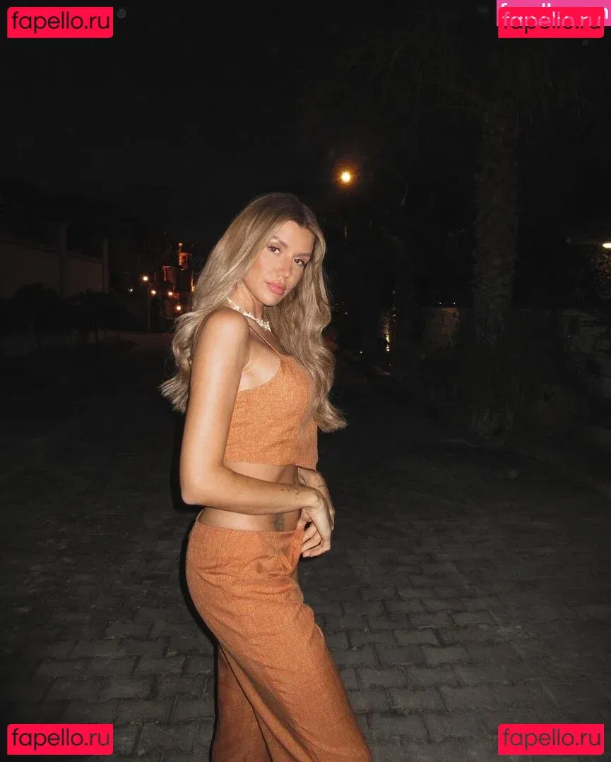 Gerda Lewis Onlyfans Photo Gallery 