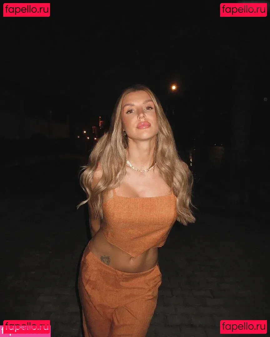 Gerda Lewis Onlyfans Photo Gallery 