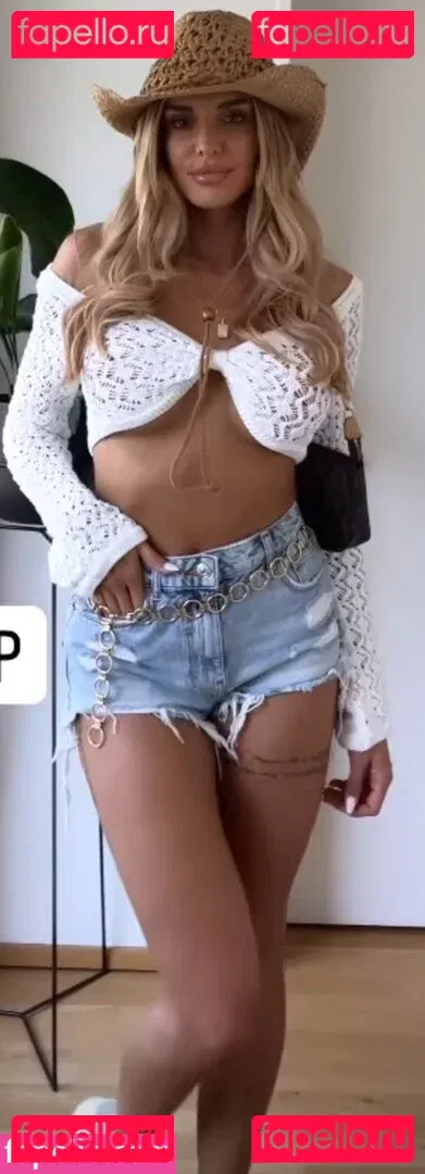 Gerda Lewis Onlyfans Photo Gallery 