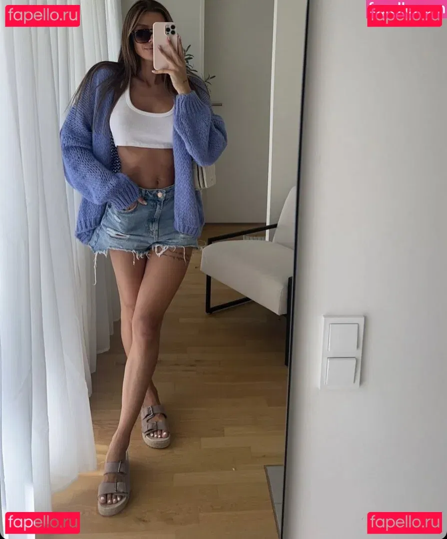 Gerda Lewis Onlyfans Photo Gallery 