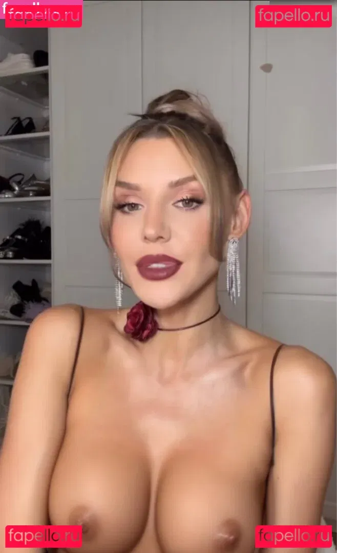 Gerda Lewis Onlyfans Photo Gallery 