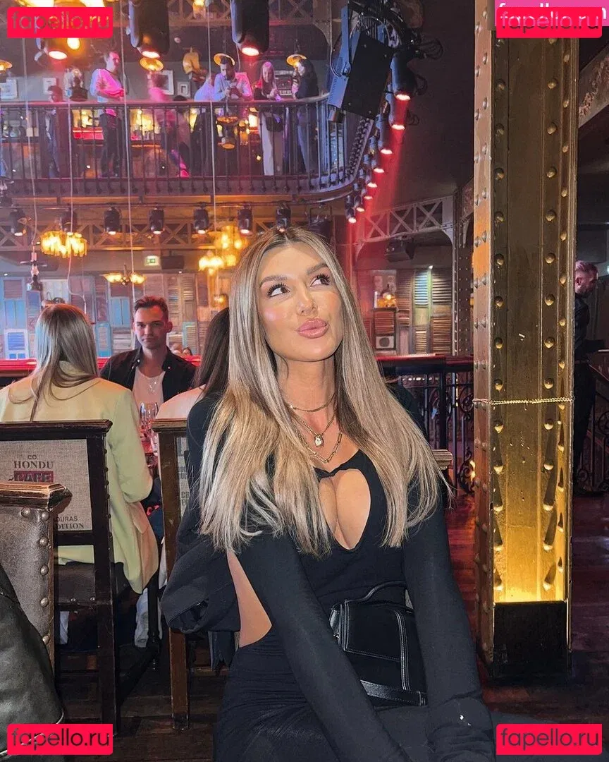 Gerda Lewis Onlyfans Photo Gallery 