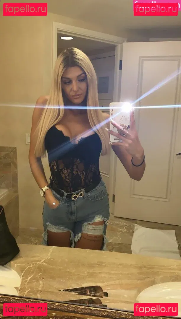 Gerda Lewis Onlyfans Photo Gallery 