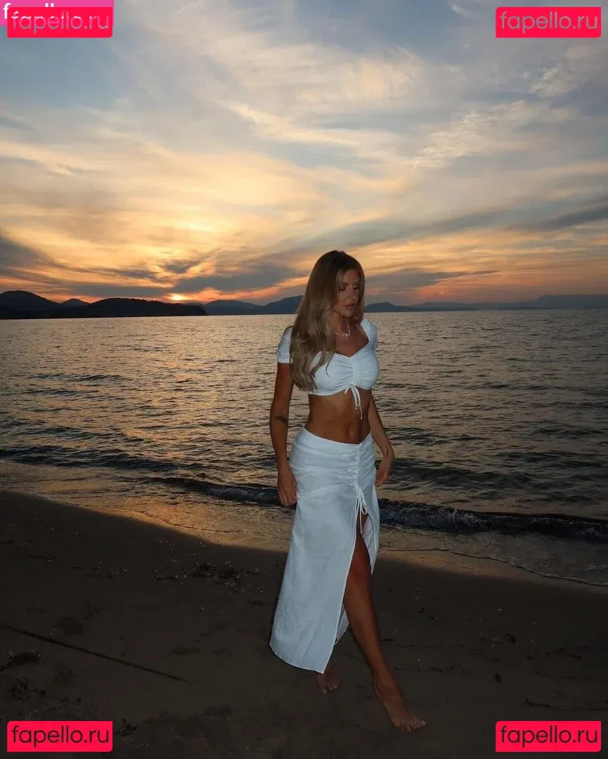 Gerda Lewis Onlyfans Photo Gallery 