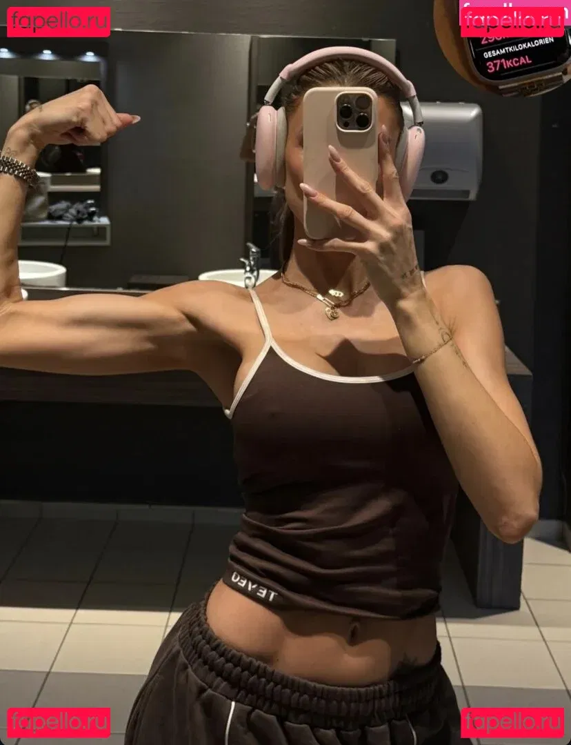 Gerda Lewis Onlyfans Photo Gallery 