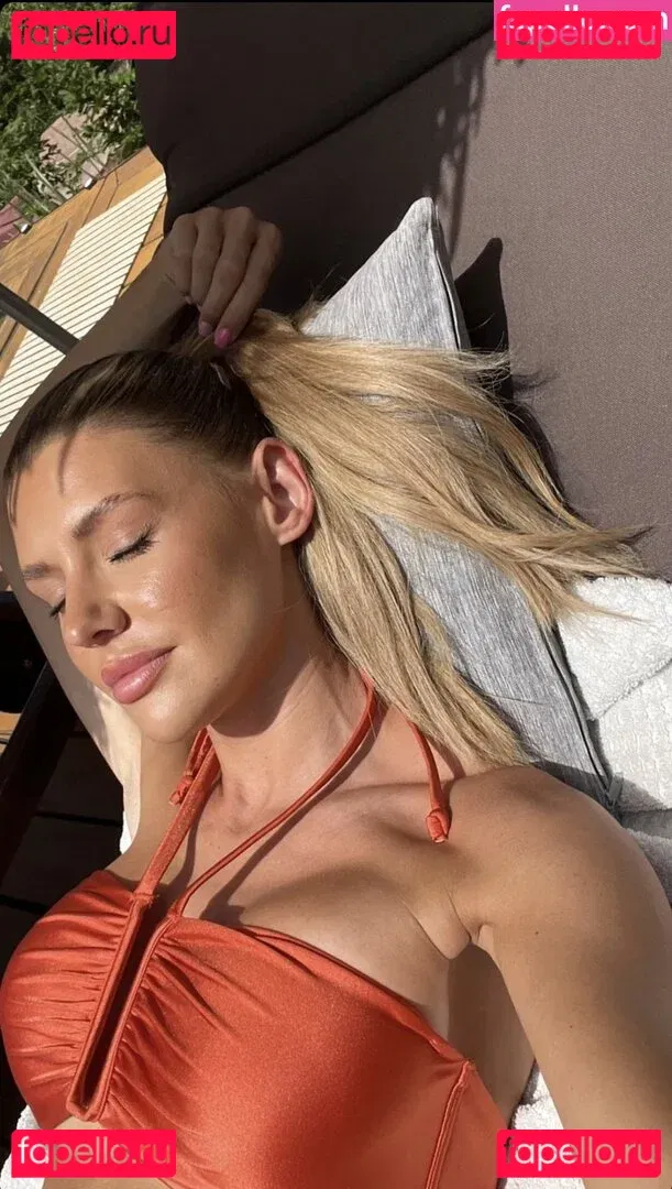 Gerda Lewis Onlyfans Photo Gallery 