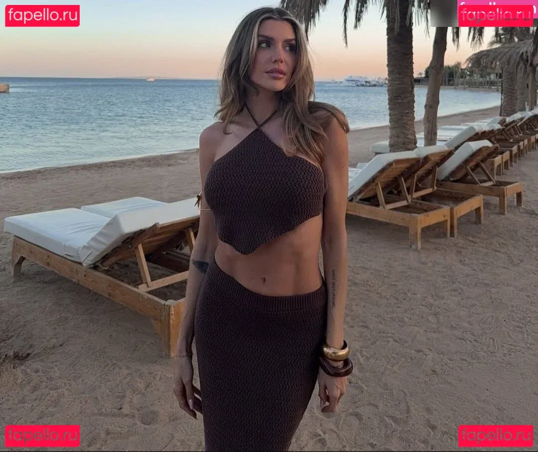 Gerda Lewis Onlyfans Photo Gallery 