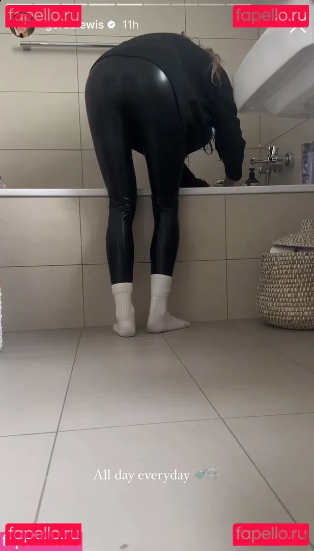 Gerda Lewis Onlyfans Photo Gallery 