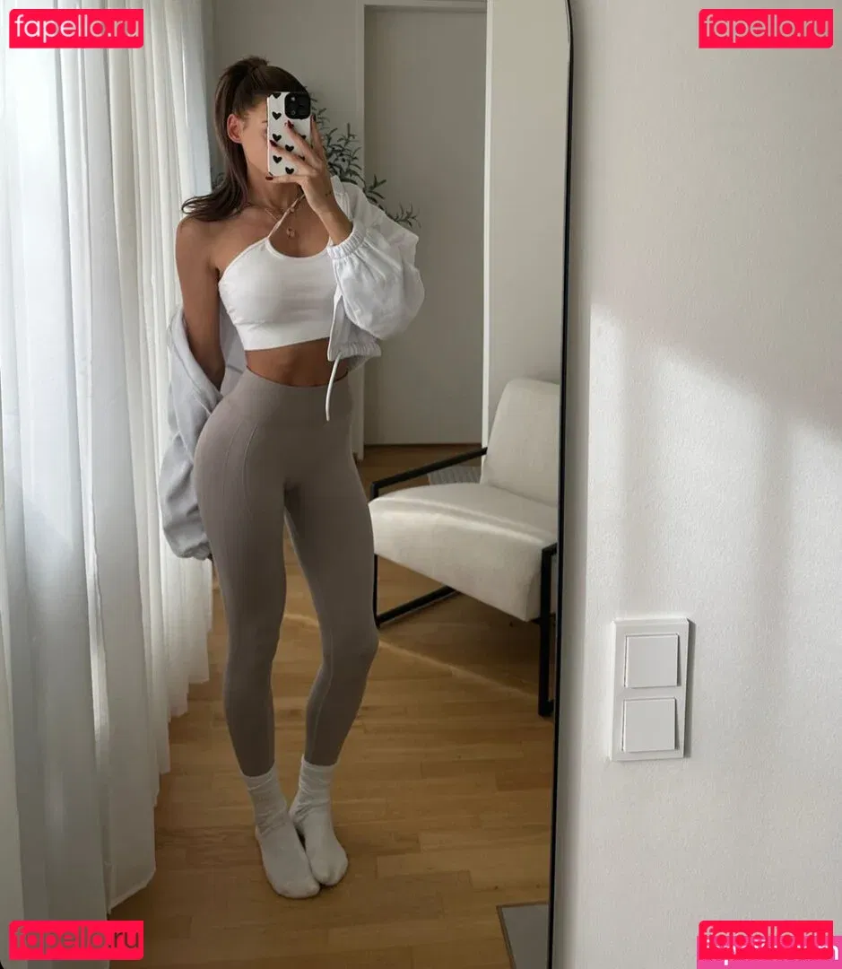 Gerda Lewis Onlyfans Photo Gallery 