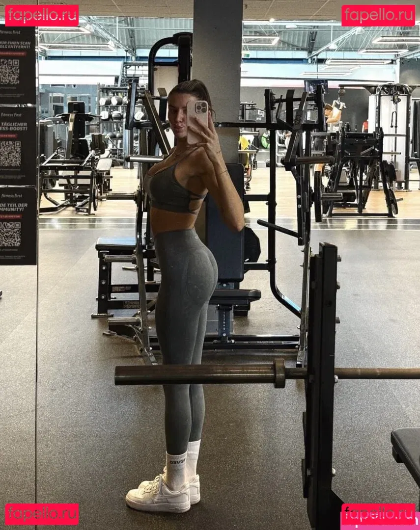 Gerda Lewis Onlyfans Photo Gallery 