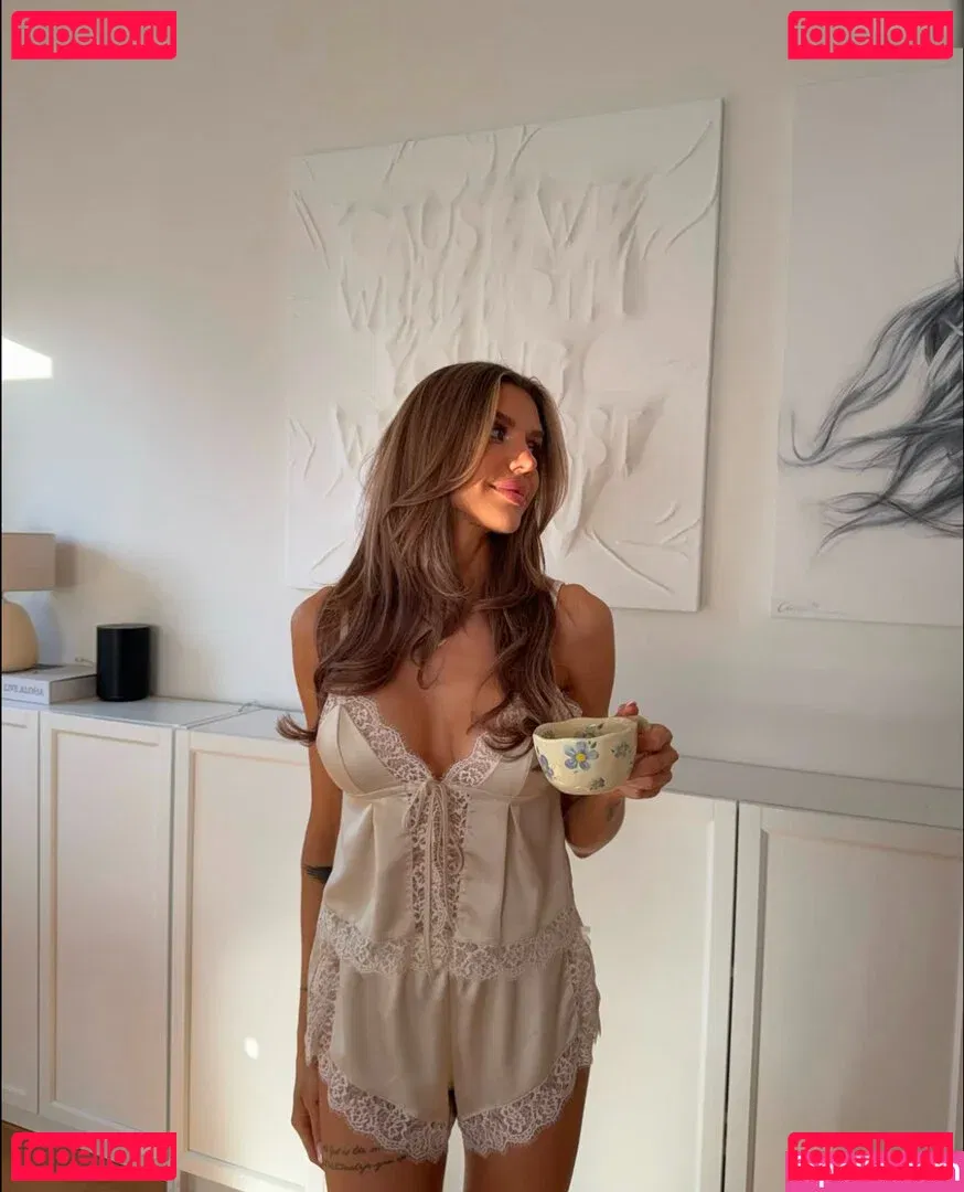 Gerda Lewis Onlyfans Photo Gallery 