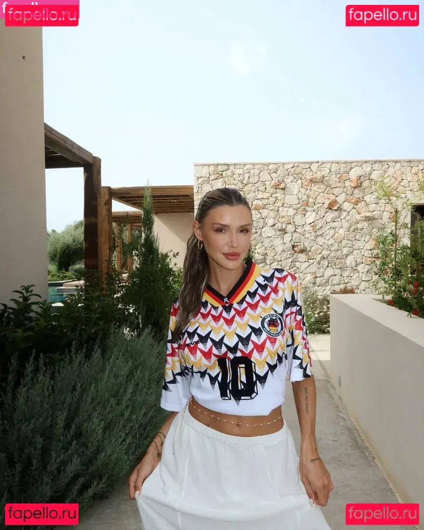 Gerda Lewis Onlyfans Photo Gallery 