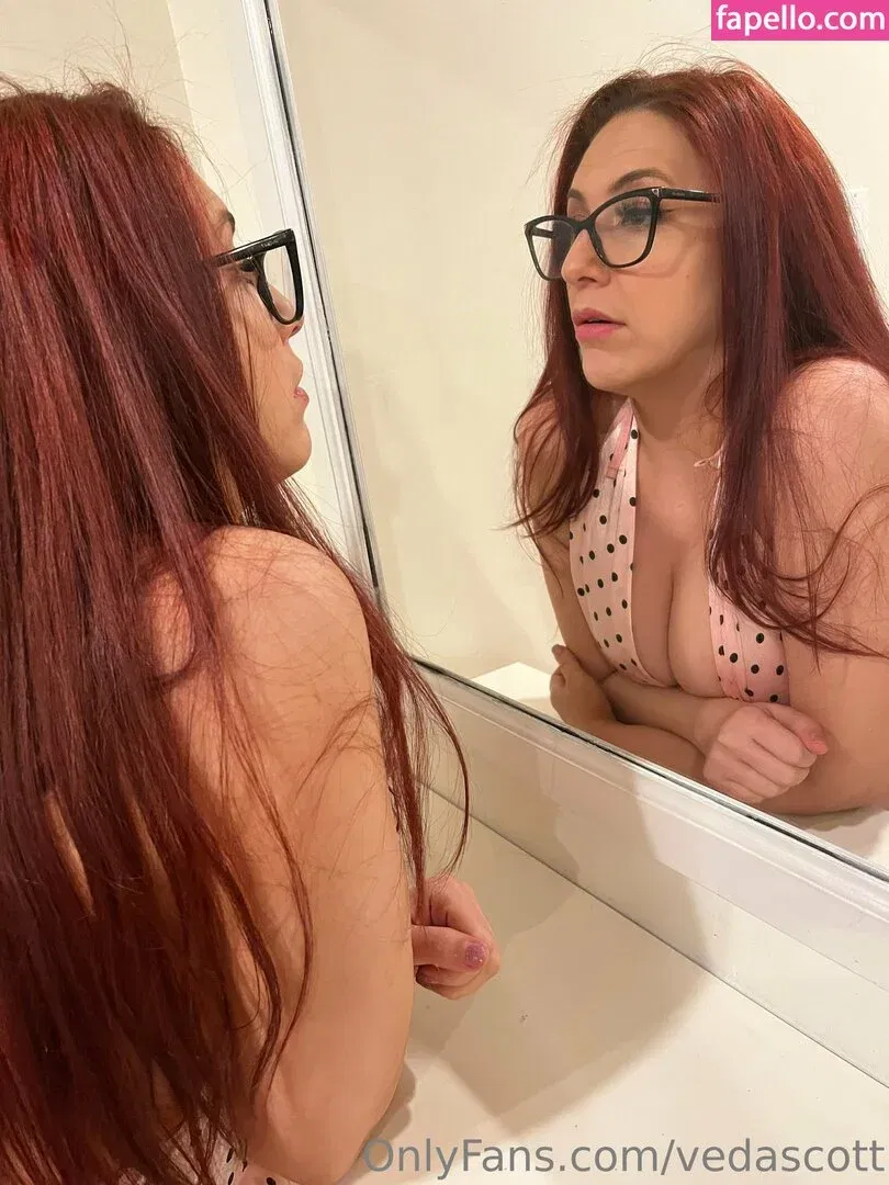 vedascott Onlyfans Photo Gallery 