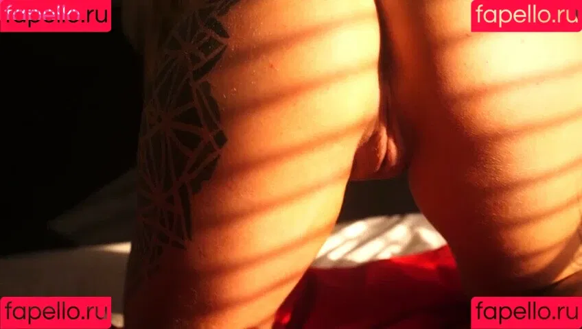 Júlia Gouvea Onlyfans Photo Gallery 