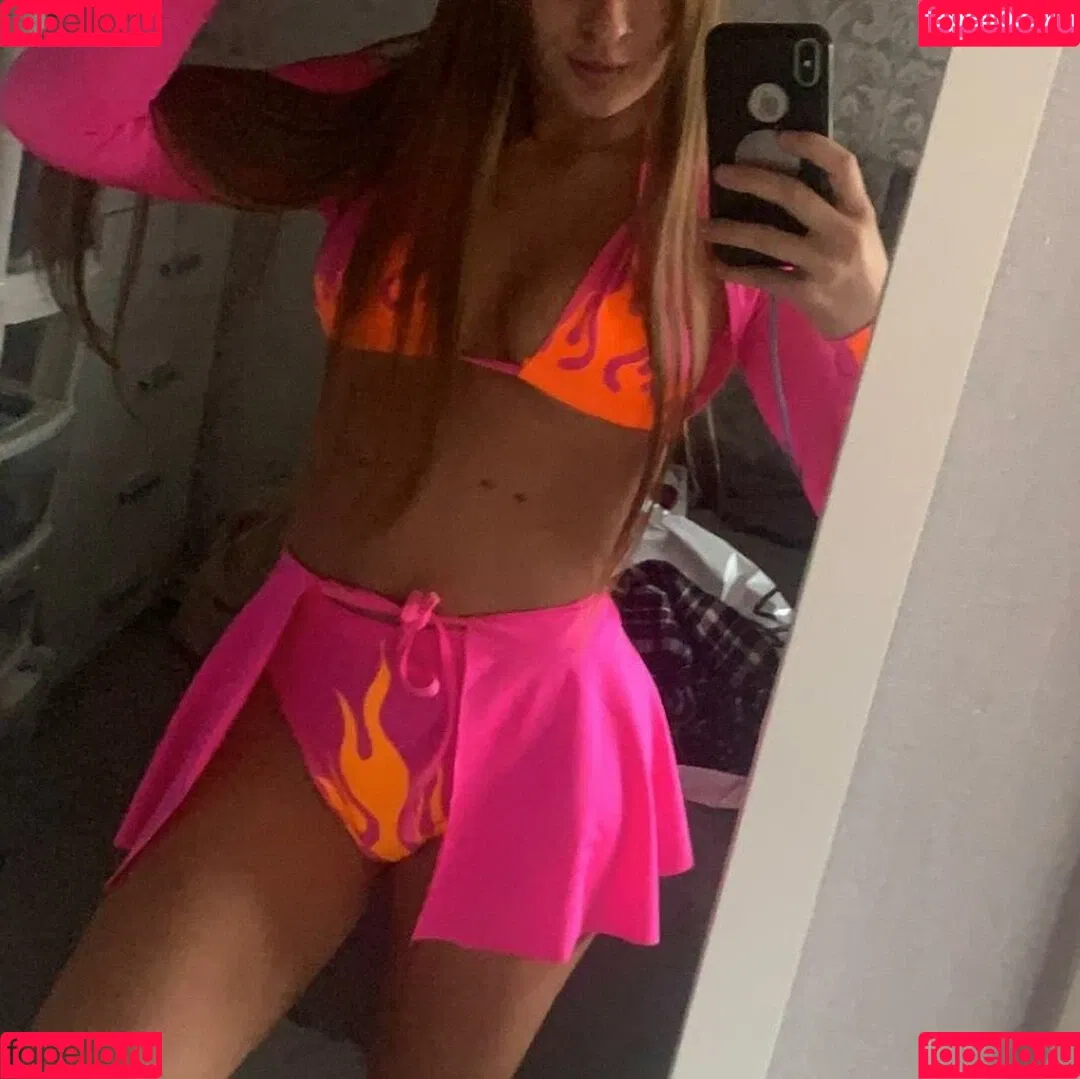 Natasha Vandelois Onlyfans Photo Gallery 