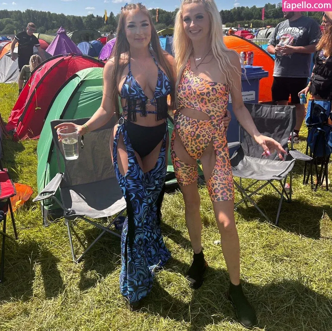 Natasha Vandelois Onlyfans Photo Gallery 