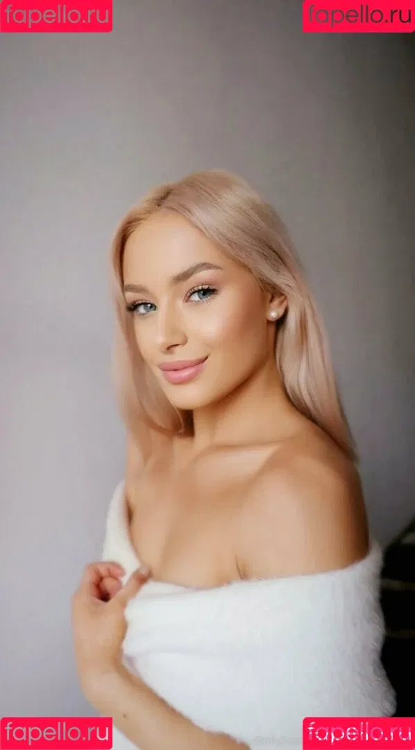 blonde_anna Onlyfans Photo Gallery 