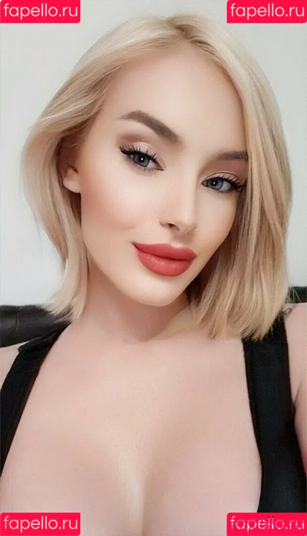 blonde_anna Onlyfans Photo Gallery 
