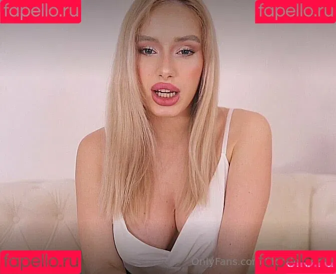 blonde_anna Onlyfans Photo Gallery 