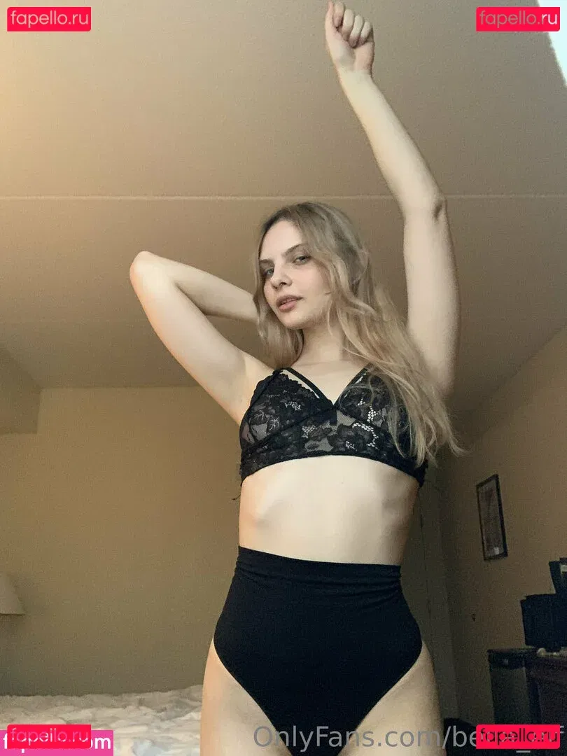 bella_elf Onlyfans Photo Gallery 