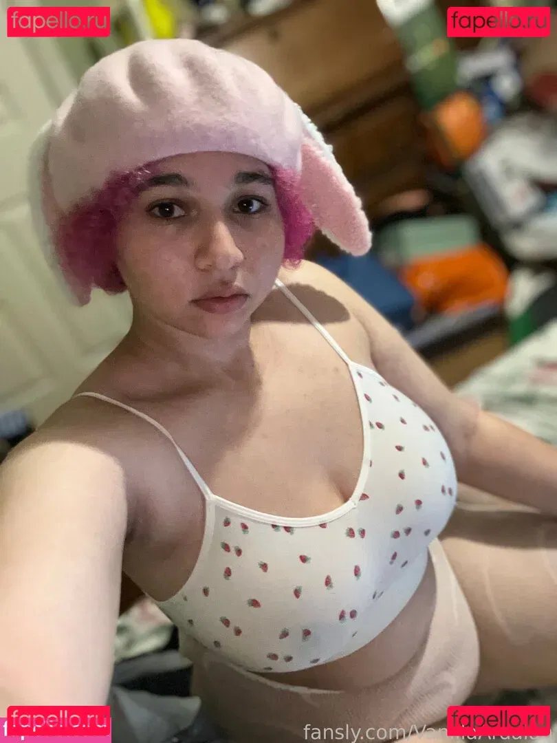 VanillaArdalan Onlyfans Photo Gallery 