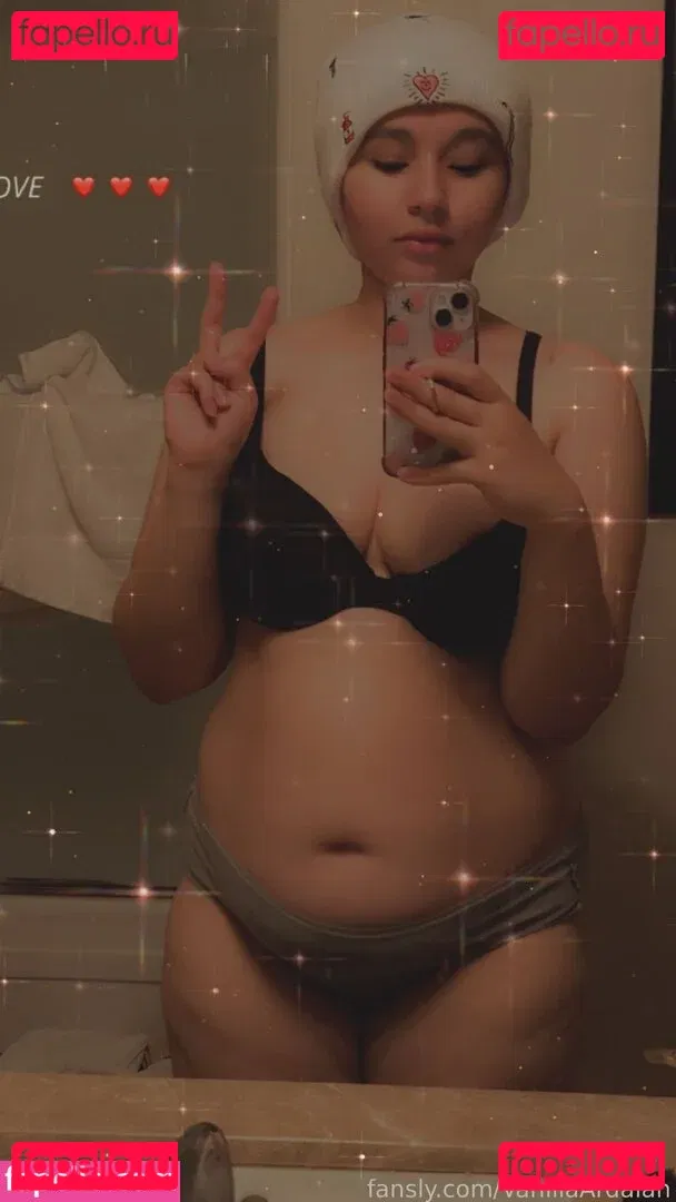 VanillaArdalan Onlyfans Photo Gallery 