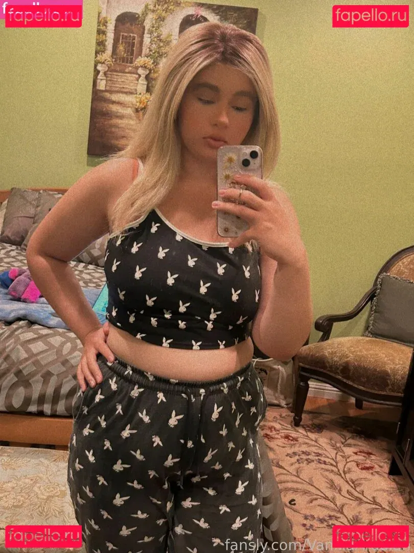 VanillaArdalan Onlyfans Photo Gallery 