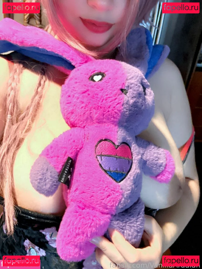 VanillaArdalan Onlyfans Photo Gallery 
