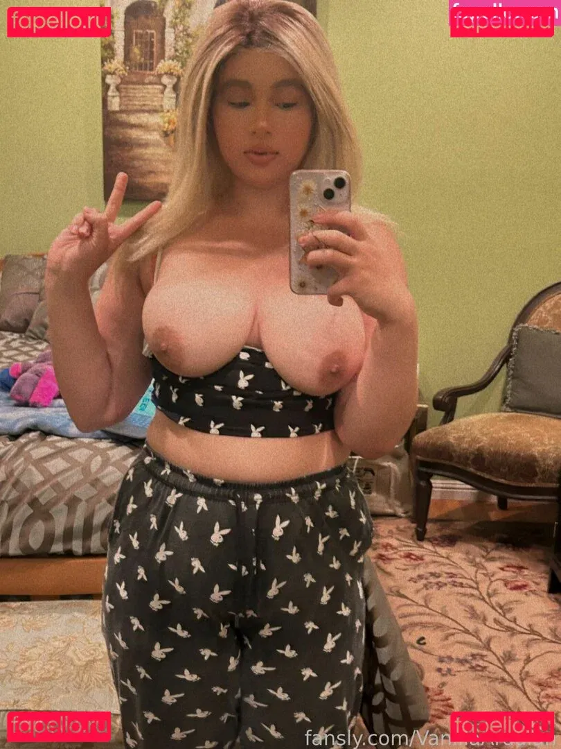 VanillaArdalan Onlyfans Photo Gallery 