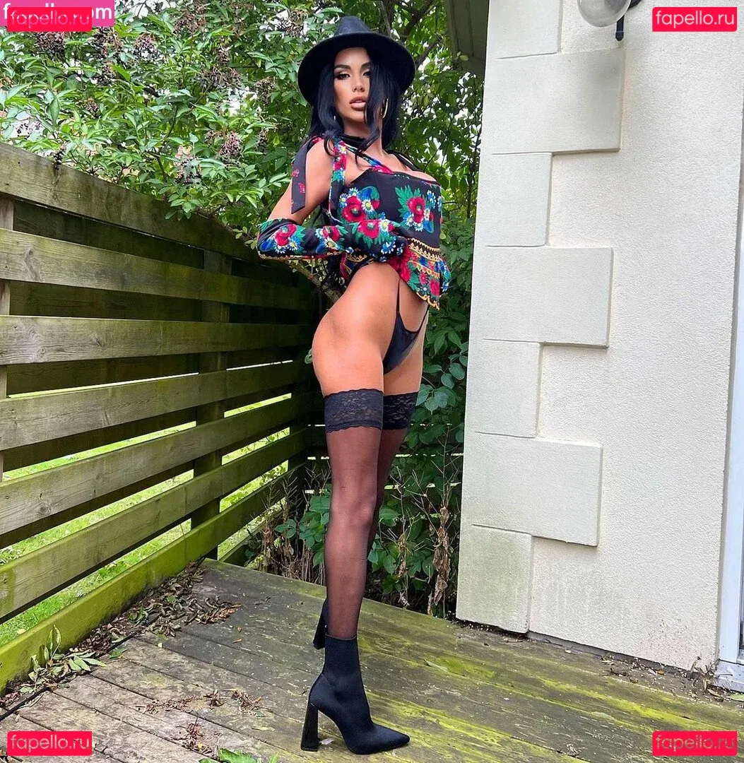 Daniela Crudu Onlyfans Photo Gallery 