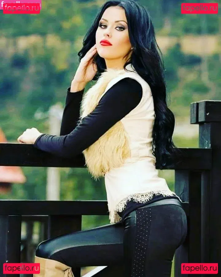 Daniela Crudu Onlyfans Photo Gallery 