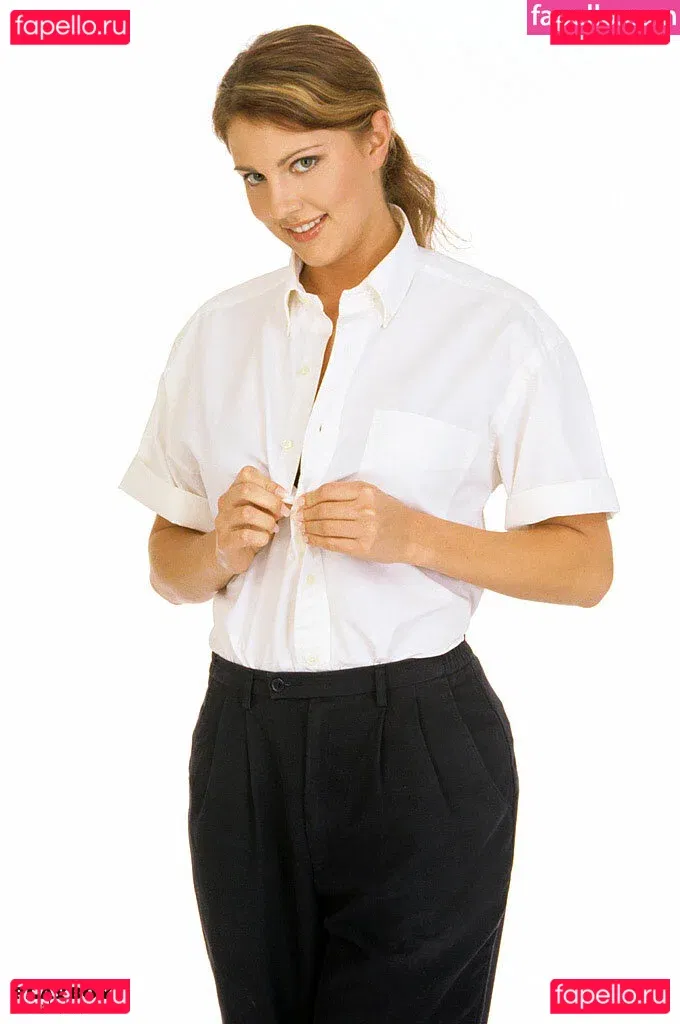 Girls of MacDonald's Onlyfans Photo Gallery 