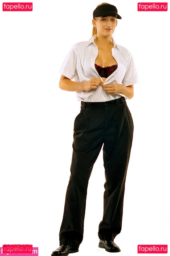 Girls of MacDonald's Onlyfans Photo Gallery 