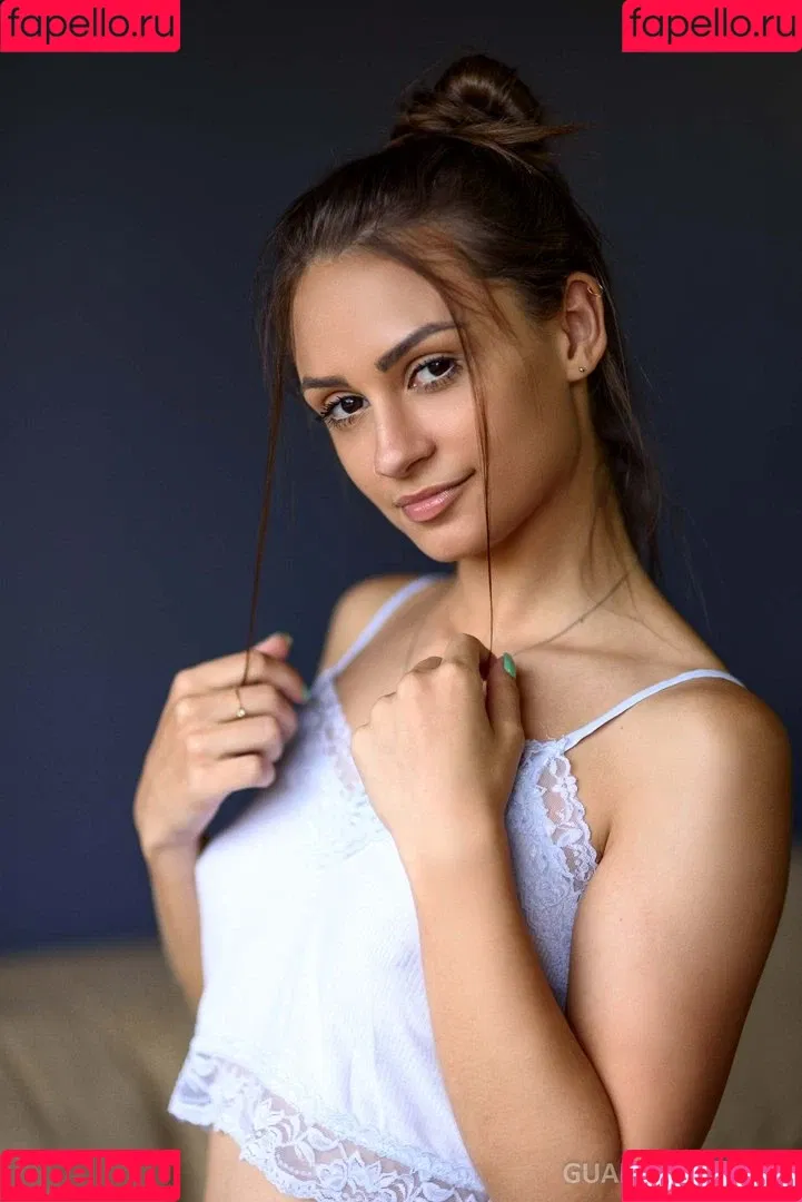 Larissa Flores Onlyfans Photo Gallery 