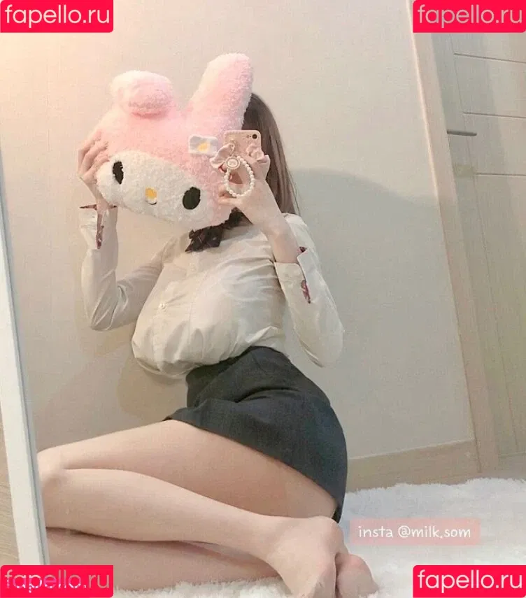 milksom Onlyfans Photo Gallery 