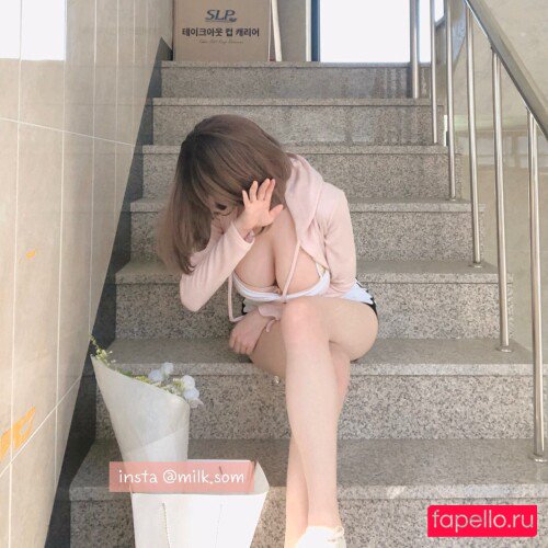 milksom Onlyfans Photo Gallery 